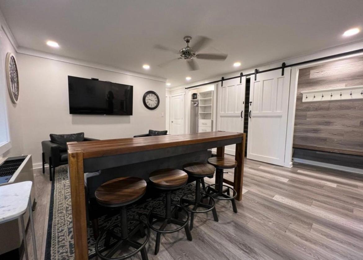 Cozy Haven In The Clouds Apartment Атланта Екстериор снимка